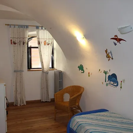Felice סן פליס דל בנאקו